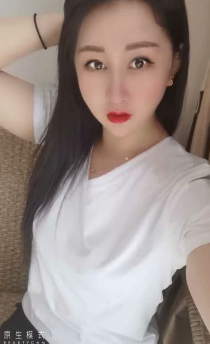 爆乳肉弹型美妞