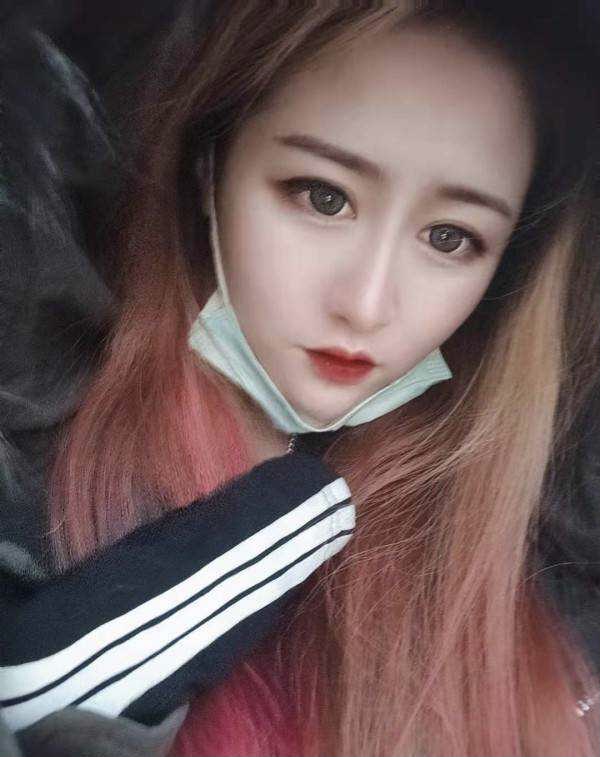 物资学院特温柔的新人思思 长相甜美不机车 可亲可吻