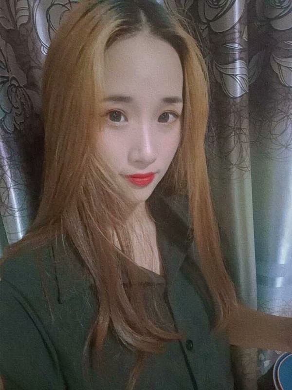 白领美女兼职，高素质的性感Sao货